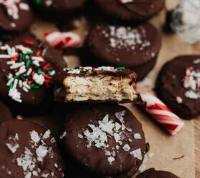 No Bake Christmas Cookies | Foodtalk image