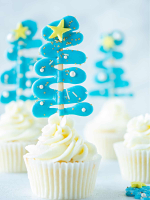 Christmas Cupcakes Recipe - southernkissed.com image