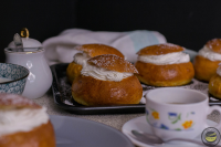 Semla Recipe with Pastry Cream | Recipes Journey image