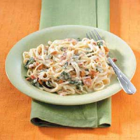 Linguine with Garlic Sauce Recipe: How to Make It image