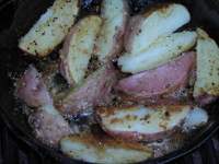 OVEN BAKED RED POTATO WEDGES RECIPES