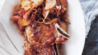 PORK CHOPS WITH SAUTEED APPLES AND ONIONS RECIPES
