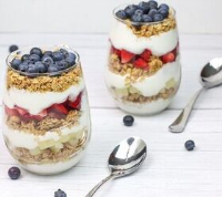 Easy Fruit and Yogurt Parfait With Granola | Foodtalk image