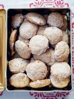 White pepper spiced biscuits | Jamie Oliver recipes image