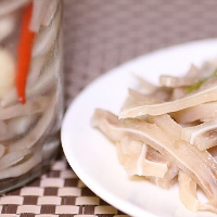 PICKLED PIG EARS RECIPES