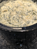 Copycat Olive Garden Hot Spinach and Artichoke Dip Recipe ... image