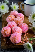 Delicious Soft Snowballs Recipe - Tamarind & Thyme image