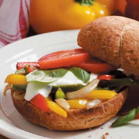 Sweet Pepper Sandwiches Recipe: How to Make It image
