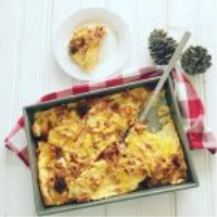 Gammon, Cheddar and croissant bake - Food24 image