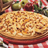 Caramel Apple Pizza Recipe: How to Make It image