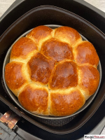 Recipe This | Air Fryer Pull Apart Bread Rolls image