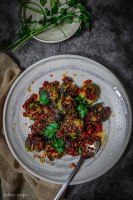 Chili Garlic Smashed Brussels Sprouts – Chez Jorge image