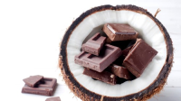 How to Make Chocolate Edibles with Coconut Oil – LEVO Oil ... image