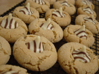 Hershey's Kiss Peanut Butter Cookies Recipe - Food.com image