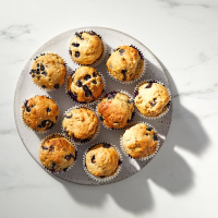 No-Added-Sugar Blueberry Muffins | Recipes | WW USA image