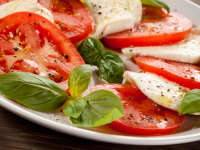 Healthy Recipes: Heirloom Tomato Basil Mozzarella Salad Recipe image