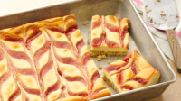 STRAWBERRY COOKIE BARS RECIPES