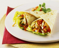 Shredded Vegetable and Chicken Wraps recipe - EAT SMARTER image