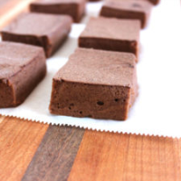 sugar-free low calorie homemade chocolate marshmallows image