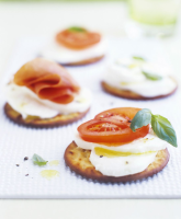 Tomato and mozzarella Crackers recipe - Eat Smarter USA image