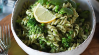 Creamy Green Leek & Pea Pasta - Pick Up Limes image