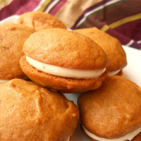HOLIDAY WHOOPIE PIES RECIPE RECIPES