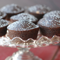 Black-and-White Cupcakes Recipe - Andrew Zimmern | Food & Wine image