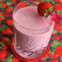 Quick Strawberry Oatmeal Breakfast Smoothie Recipe ... image
