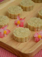 Rock sugar lotus paste filling recipe - Simple Chinese Food image
