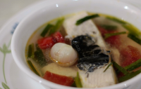 Pinatisang bangus (milkfish soup with fish sauce) image