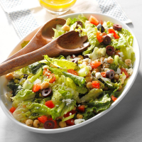 Chopped Greek Salad Recipe: How to Make It image