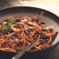 Quick Vegetarian Spaghetti Bolognese Recipe | Quorn image