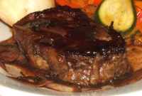 Steak in Garlic Wine Sauce Recipe - Food.com image