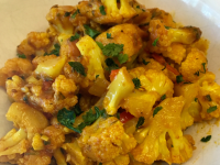 Gobi Ki Sabzi (Dry Cauliflower Curry) Recipe - Food.com image