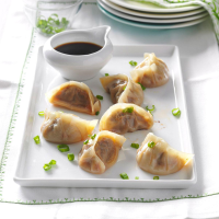 DIFFERENCE BETWEEN POT STICKERS AND DUMPLINGS RECIPES