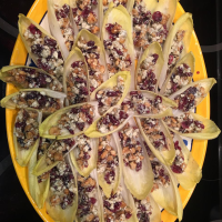 ENDIVE WITH BLUE CHEESE AND WALNUTS RECIPES