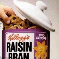 From breakfast to dessert: A Giant Raisin Bran cookies ... image
