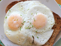 Healthy Recipes: Over Easy Eggs Recipe image