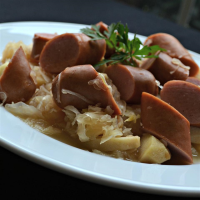 Slow Cooker Knockwurst with Sauerkraut and Apples Recipe ... image