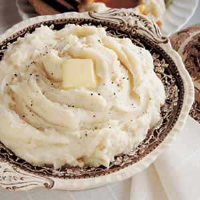 Fluffy Creamed Potatoes Recipe: How to Make It image