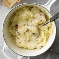 RED MASHED POTATOES WITH GARLIC RECIPES