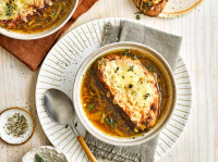 Vegetarian French Onion Soup Recipe - olivemagazine image