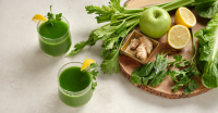 Spinach-Apple Green Juice Recipe | Goodnature image