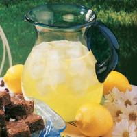Fresh Lemonade Syrup Recipe: How to Make It image