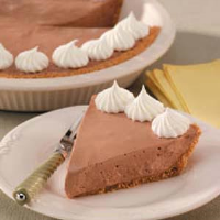 No-Bake Chocolate Pie Recipe: How to Make It image
