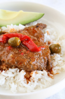 Cubed Steak with Peppers and Olives Recipe image