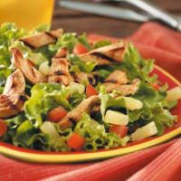 Grilled Chicken and Mixed Greens Salad Recipe: How to Make It image