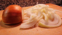 HOW TO SLICE AN ONION RECIPES