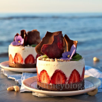 No Bake Greek Yogurt Dessert (Easy Strawberry Desserts) image