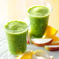 Ginger-Kale Smoothies Recipe: How to Make It image